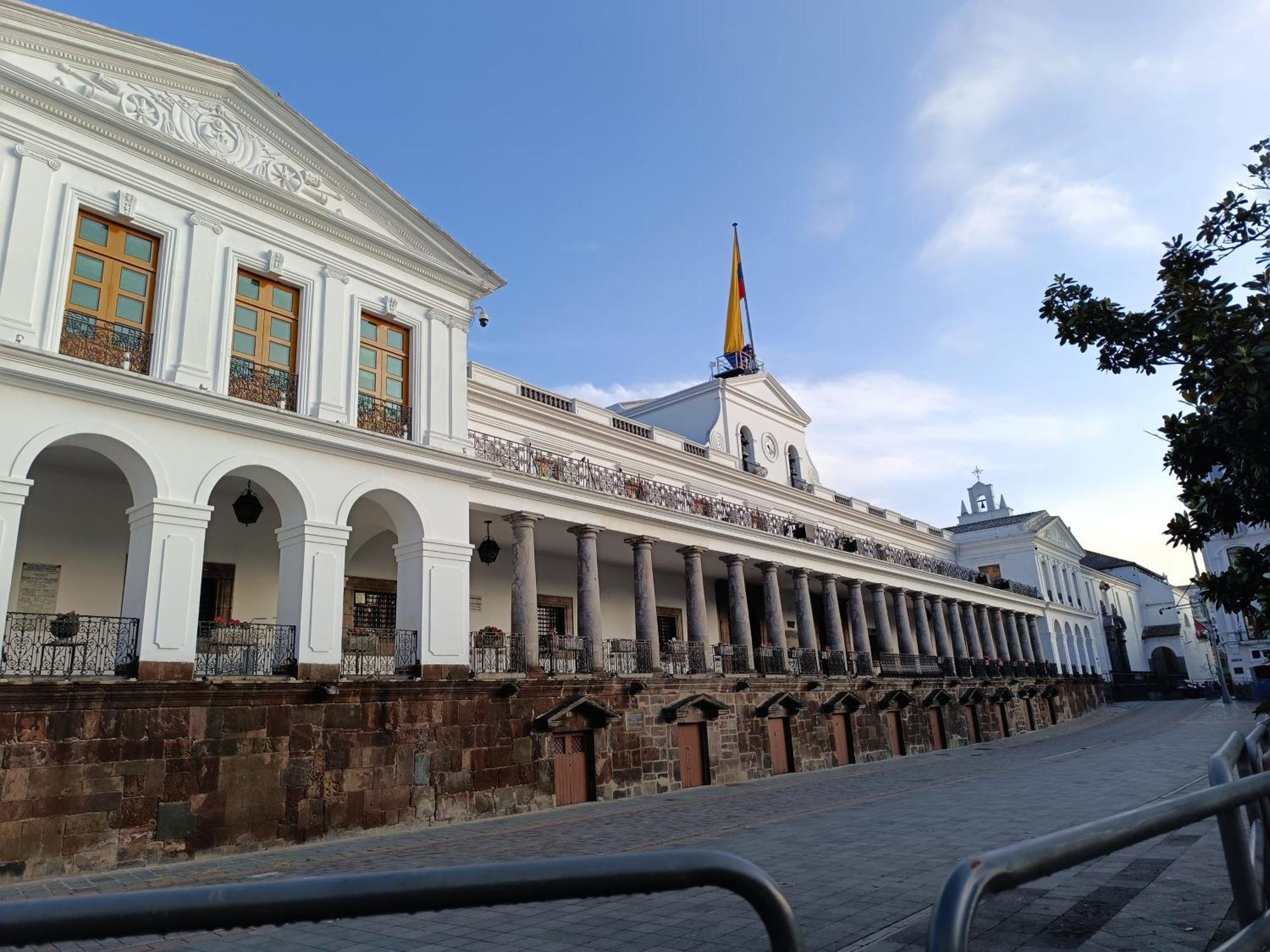 Hotel Colonial - Casa Francisco Кито Экстерьер фото